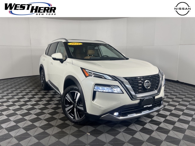 2021 Nissan Rogue Platinum's photo