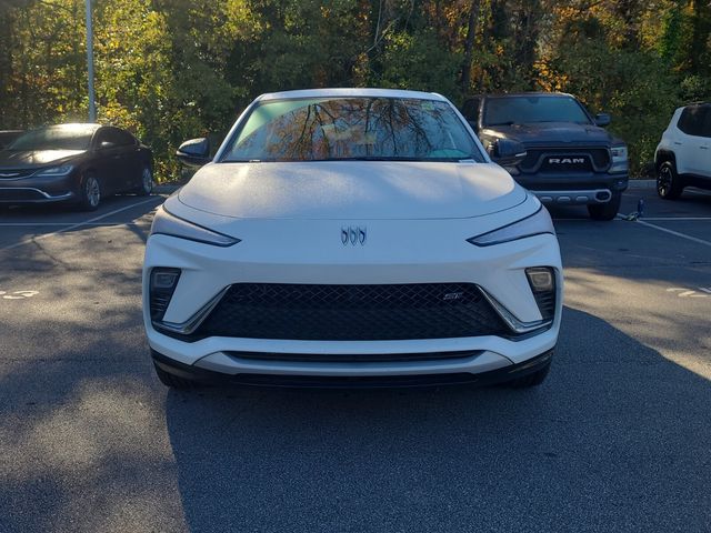 2024 Buick Envista ST photo 2