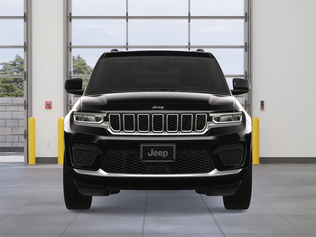 2025 Jeep Grand Cherokee Laredo X photo 9