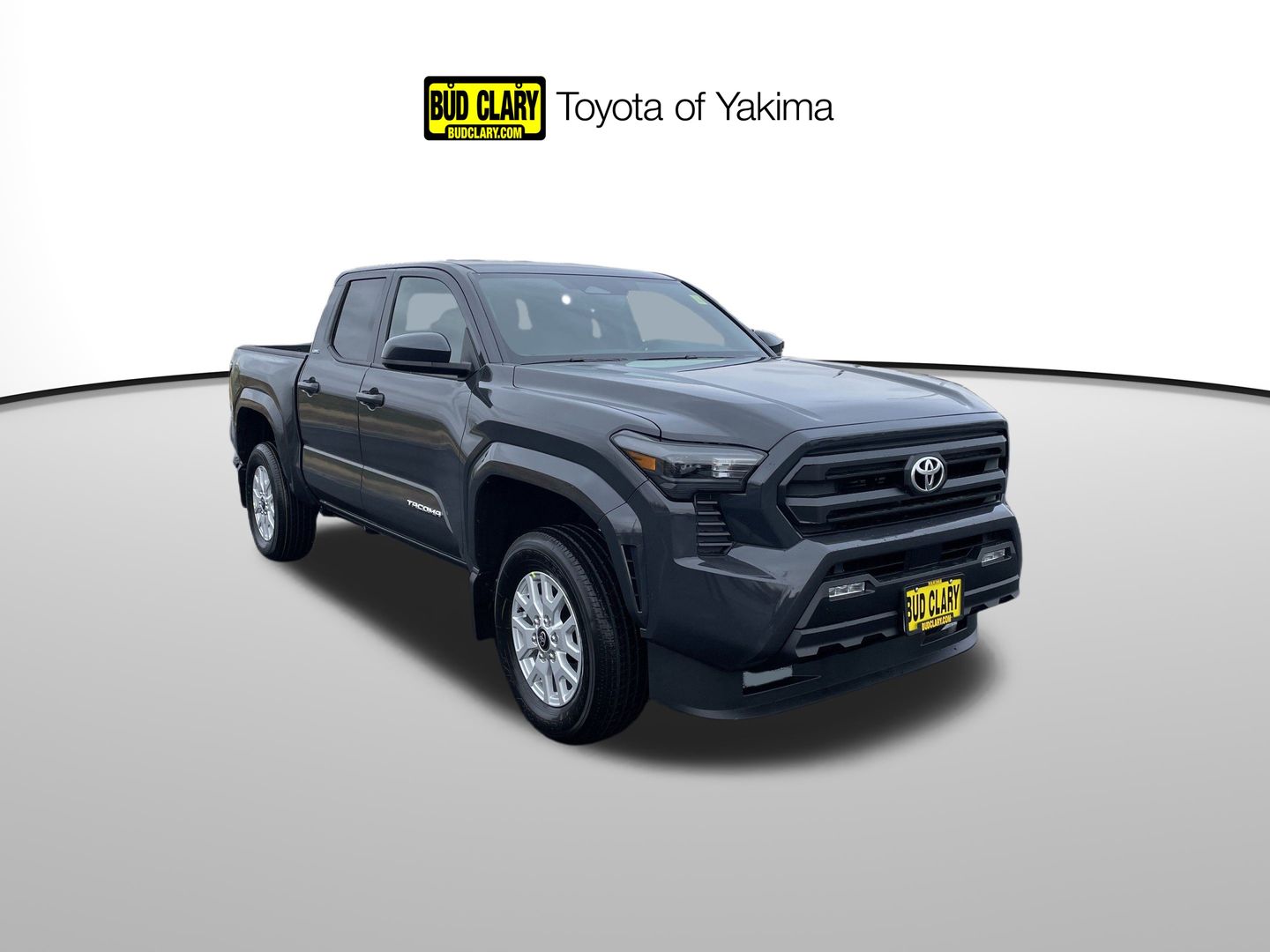 2025 Toyota Tacoma SR5's photo