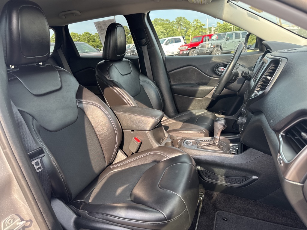 2019 Jeep Cherokee Latitude photo 23