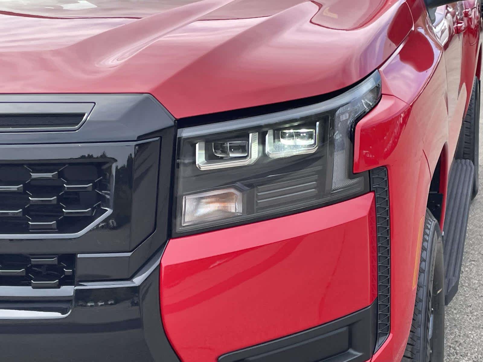 2026 Nissan Frontier Crew Cab SV photo 9