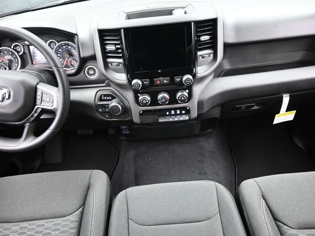 2025 Ram 1500 Tradesman photo 10