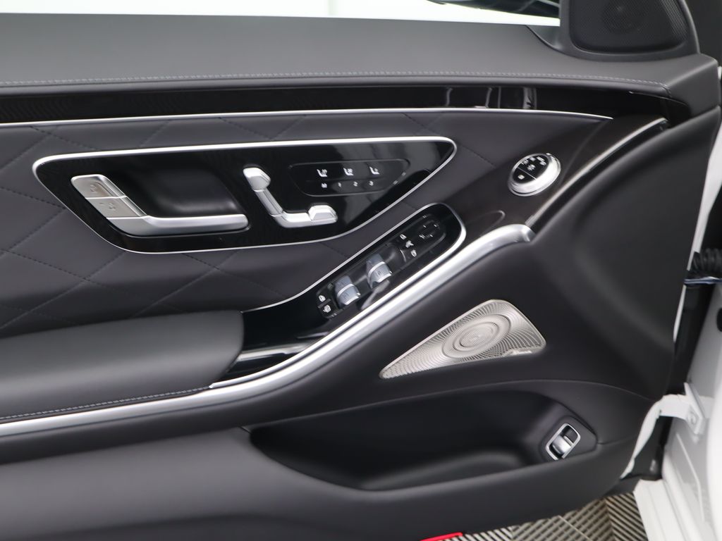 2025 Mercedes Benz S 580 4MATIC photo 24