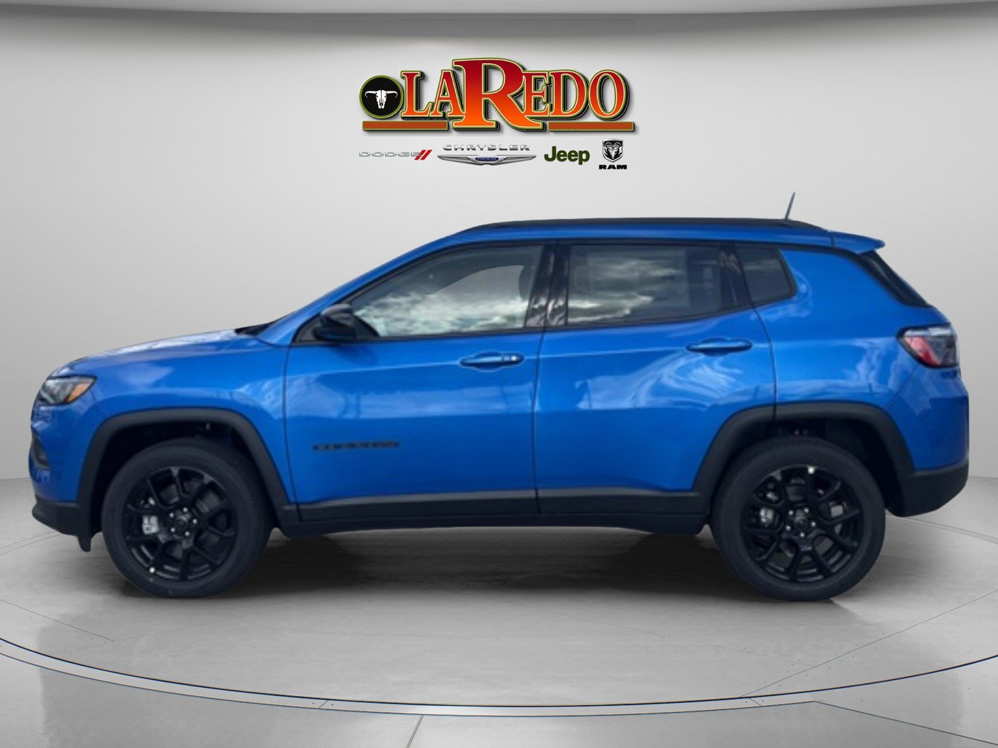 2026 Jeep Compass Latitude Altitude photo 3