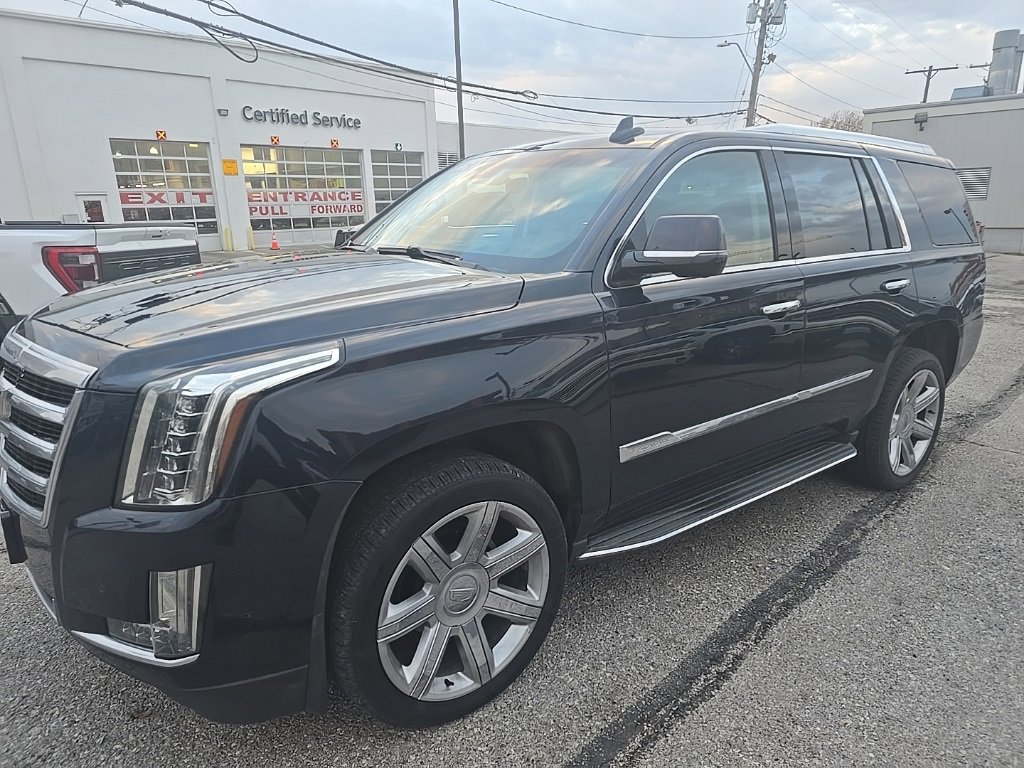 2017 Cadillac Escalade Luxury's photo