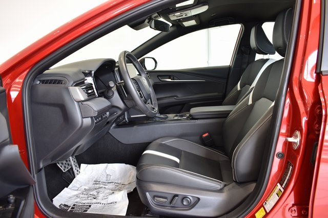 2025 Toyota Camry SE photo 16