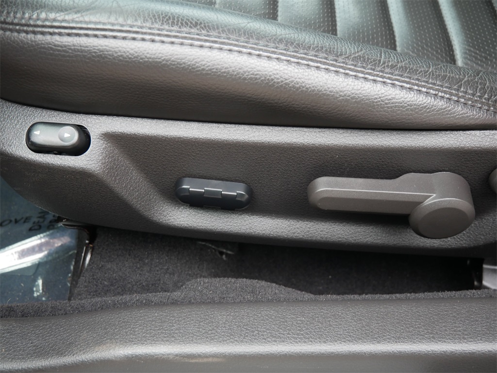 2008 Ford Mustang GT Premium photo 12