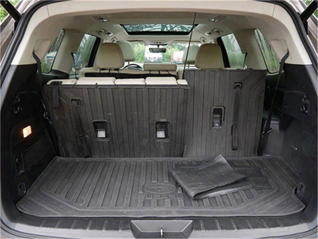 2021 Subaru Ascent Limited photo 18