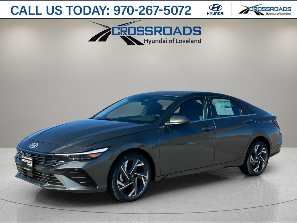 2025 Hyundai Elantra SEL's photo