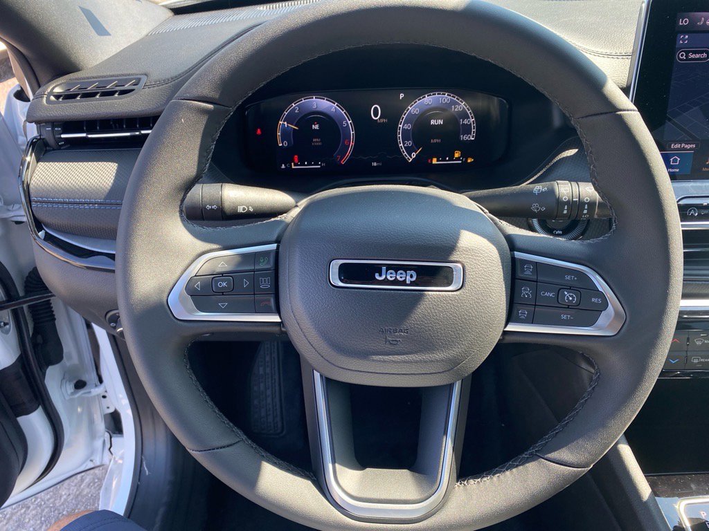 2025 Jeep Compass Limited photo 5