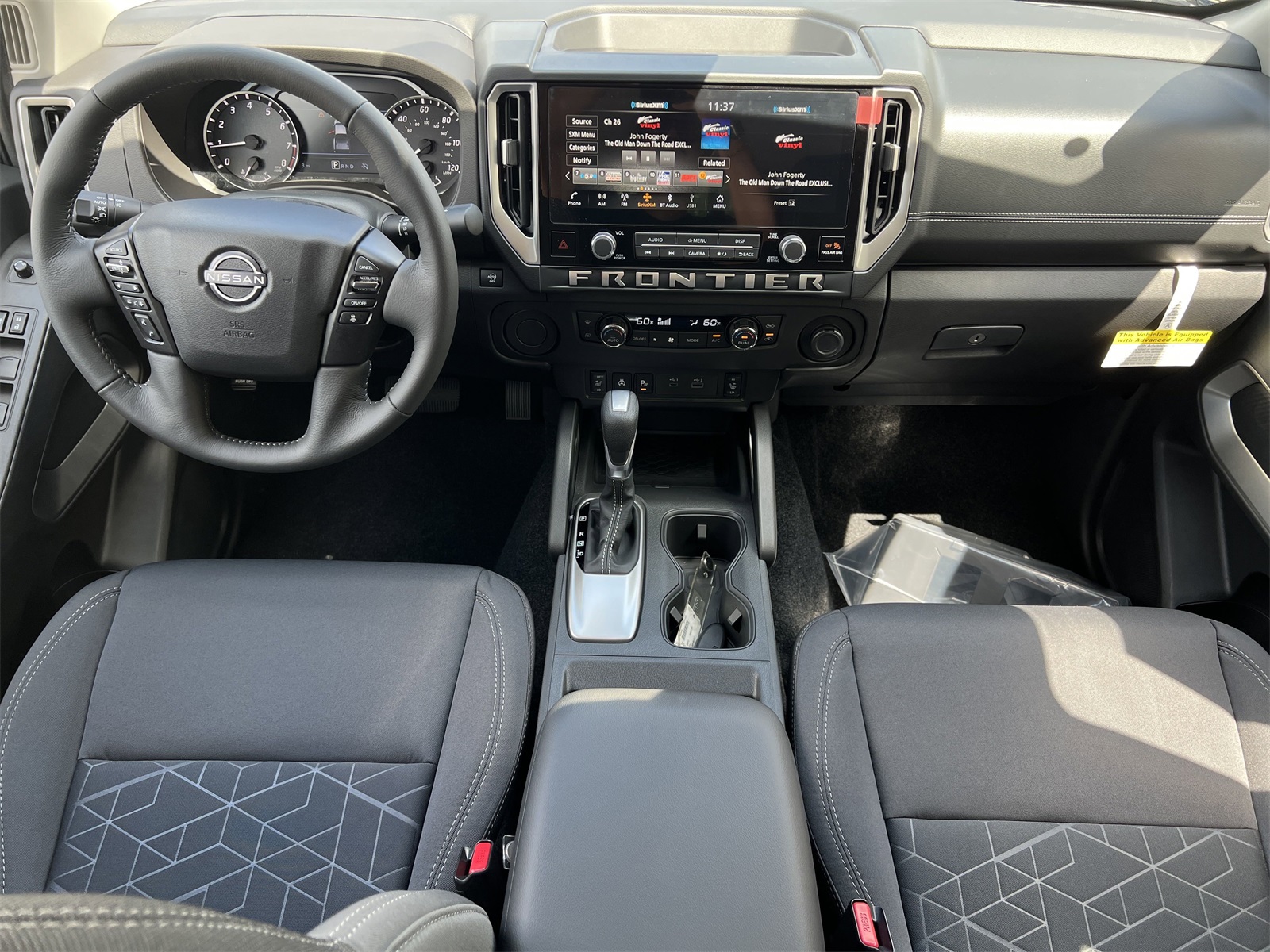 2025 Nissan Frontier SV photo 3