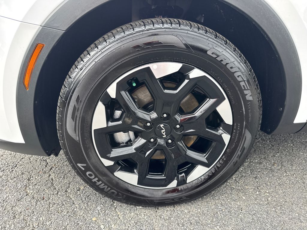 2024 Kia Sorento S photo 9