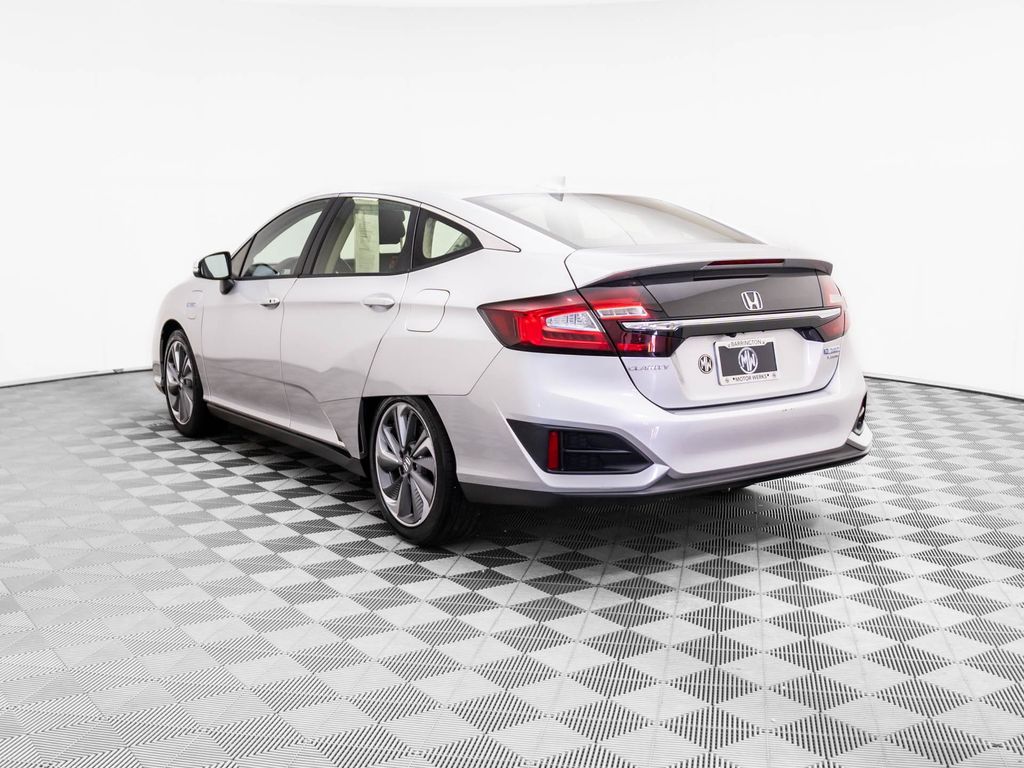 2018 Honda Clarity Plug-In Hybrid Touring photo 3