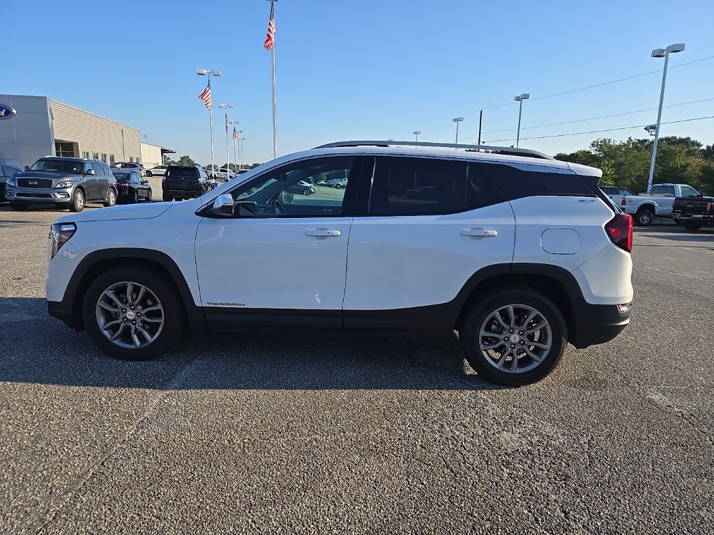 2024 Gmc Terrain SLT photo 8