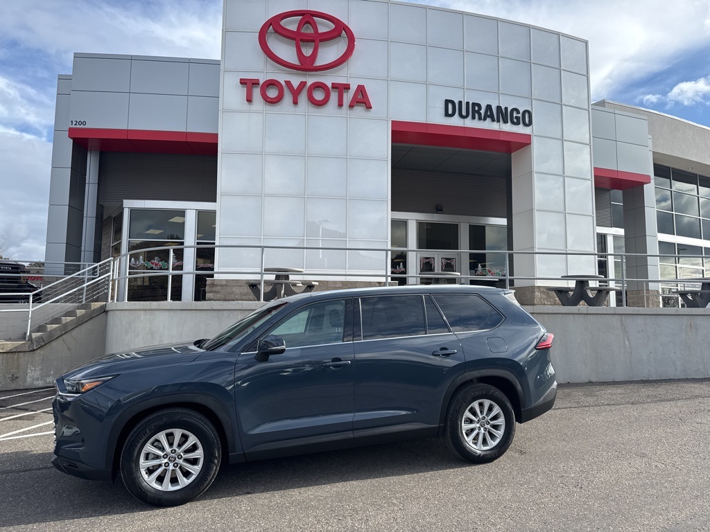 2025 Toyota Grand Highlander XLE's photo