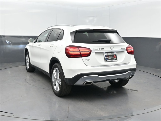2020 Mercedes Benz GLA 250 4MATIC photo 2