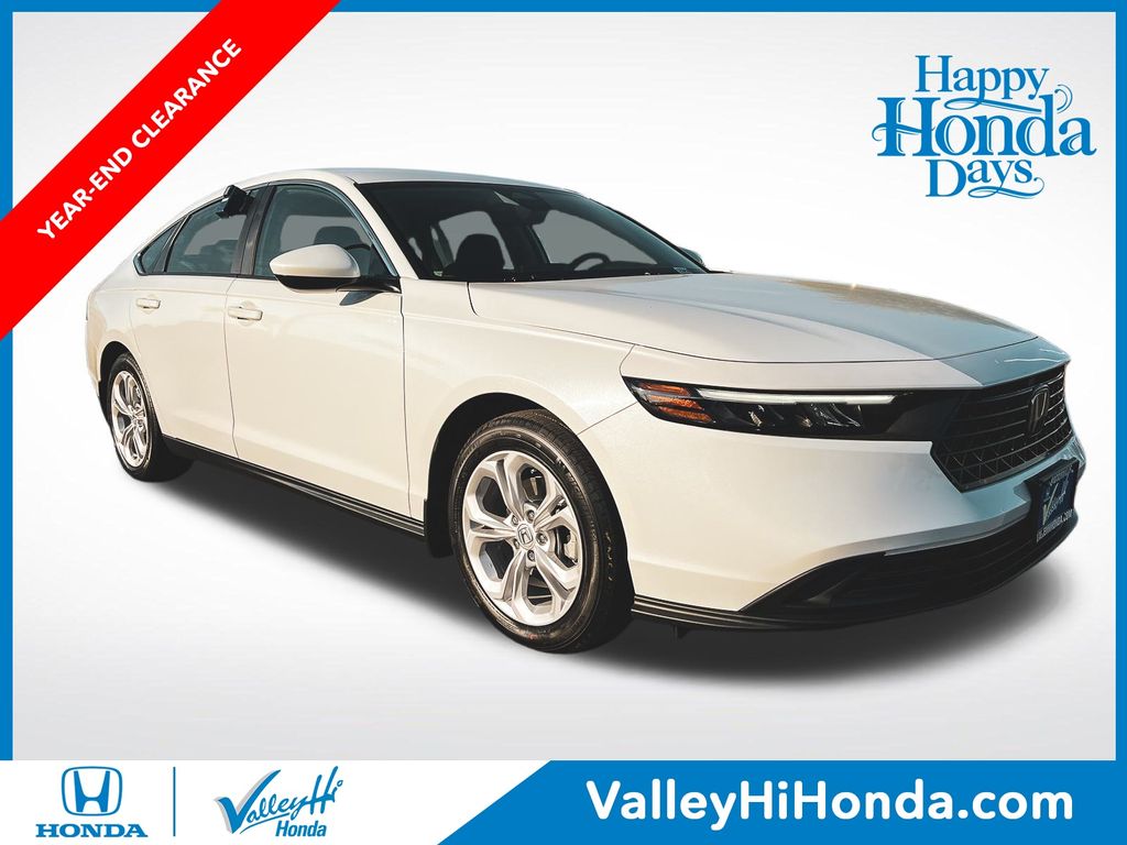 2025 Honda Accord LX's photo