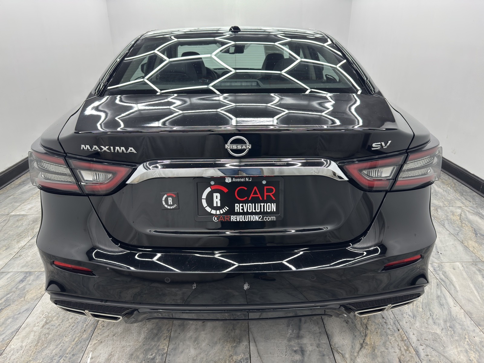 2023 Nissan Maxima SV photo 5