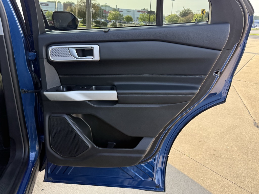 2022 Ford Explorer Limited photo 27