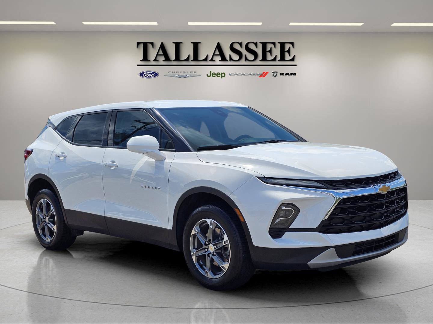 2023 Chevrolet Blazer 2LT photo 5