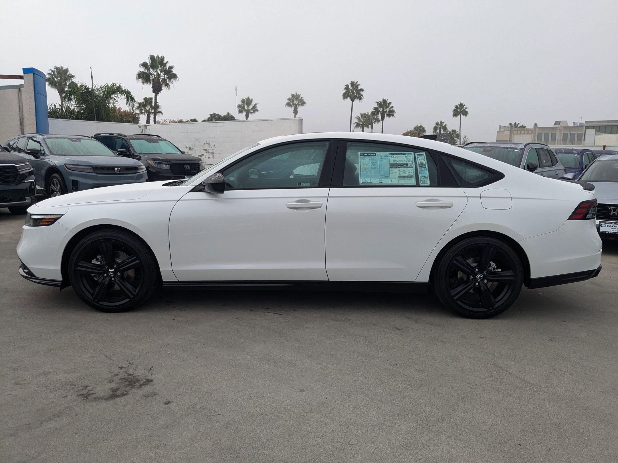 2025 Honda Accord Hybrid Sport-L photo 4