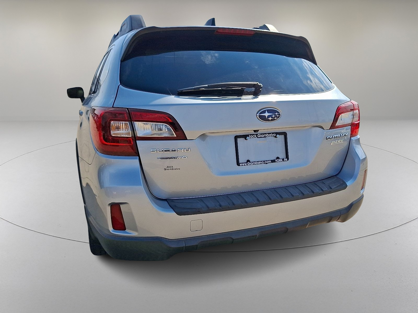 2016 Subaru Outback 2.5i Limited photo 8