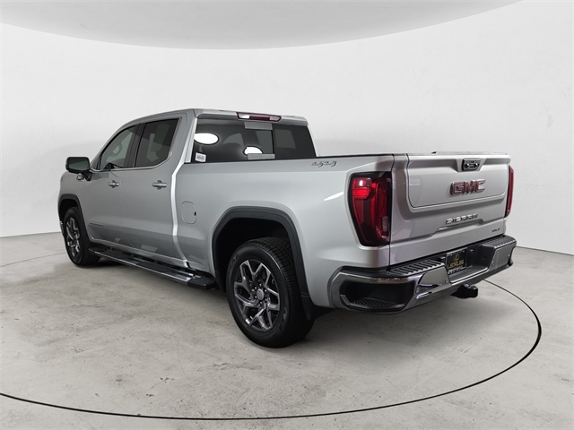 2022 Gmc Sierra 1500 SLT photo 3