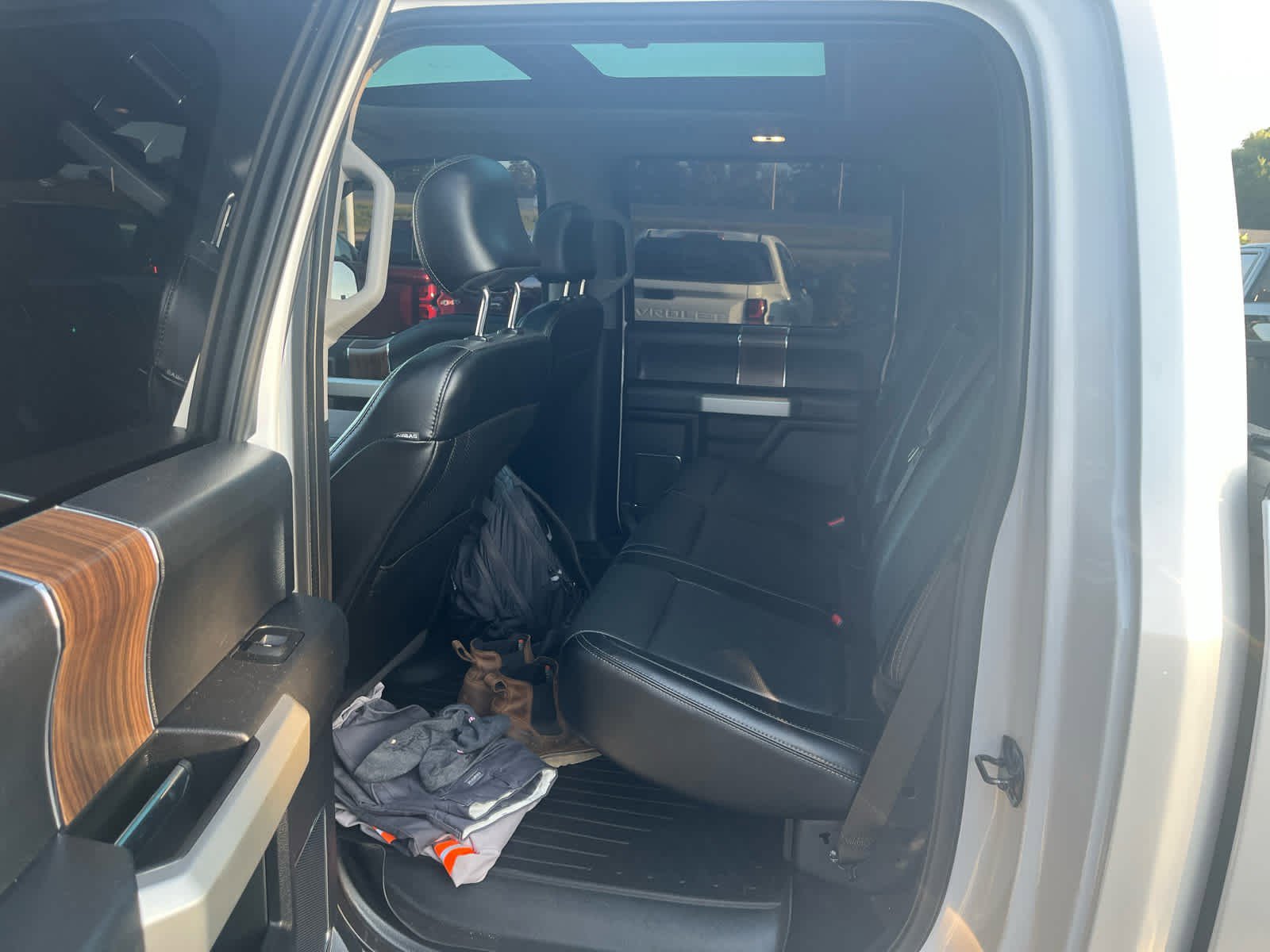 2016 Ford F-150 Lariat photo 8