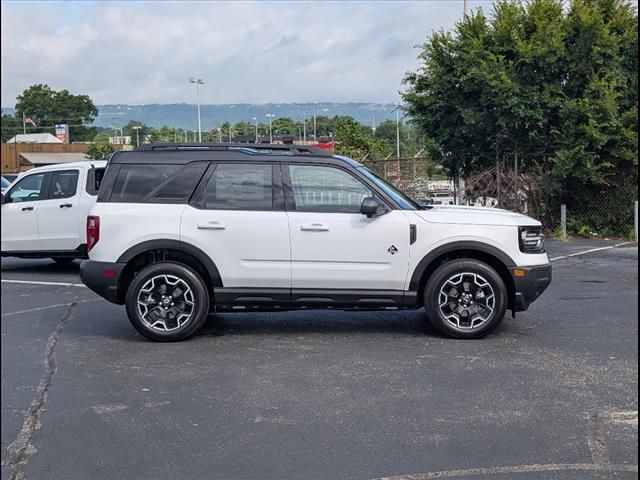 2025 Ford Bronco Sport Outer Banks photo 3