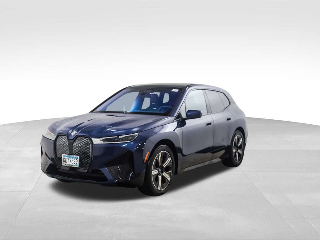 2023 BMW iX Base's photo
