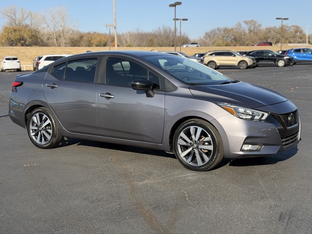 2020 Nissan Versa Sedan SR