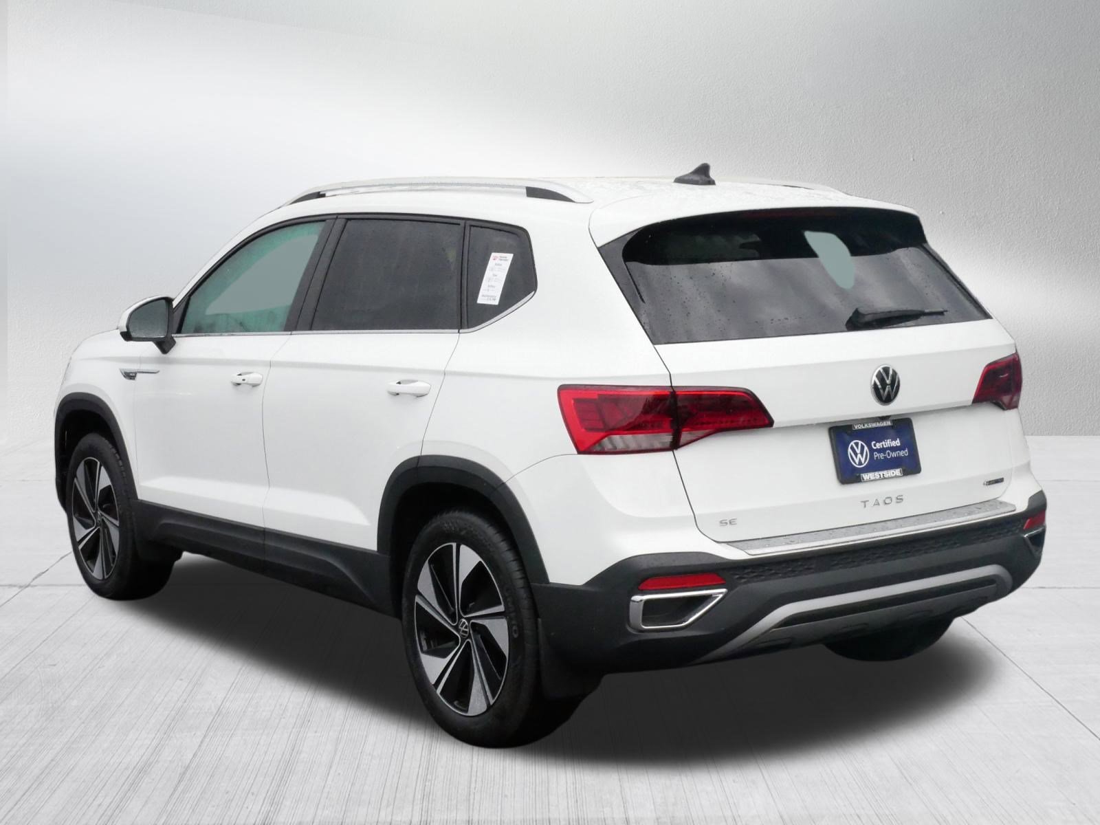 2024 Volkswagen Taos SE photo 5