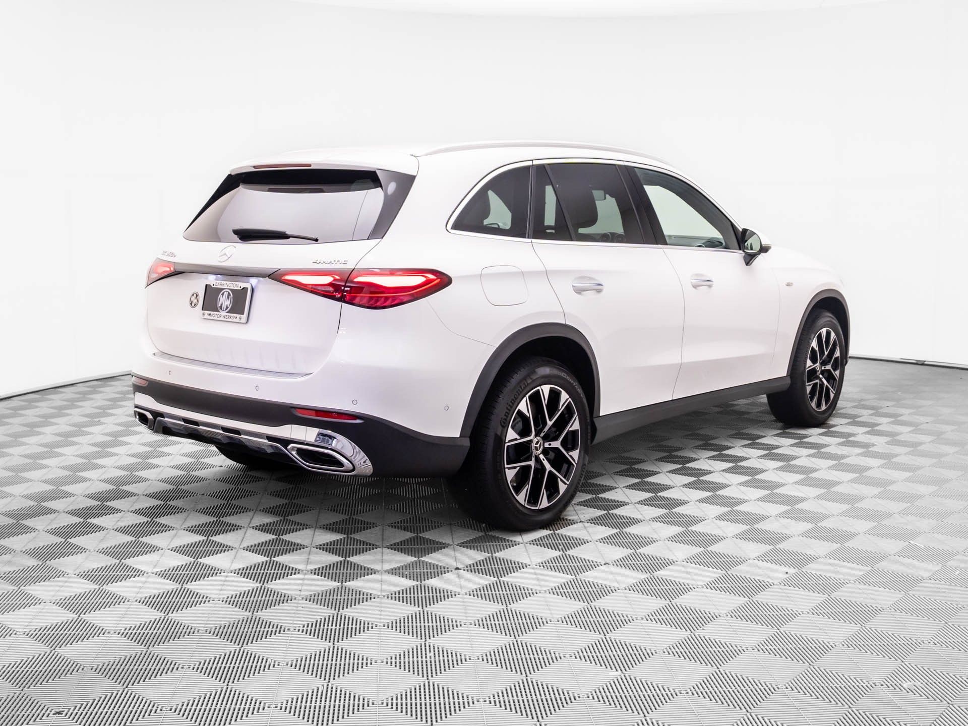 2025 Mercedes Benz GLC 350e 4MATIC photo 5
