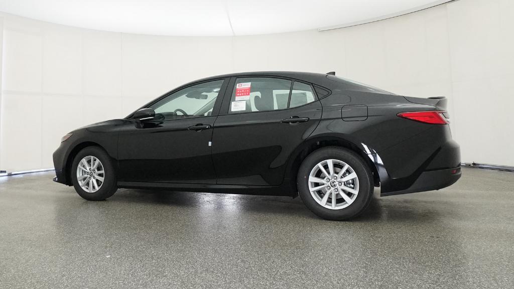 2026 Toyota Camry LE photo 12