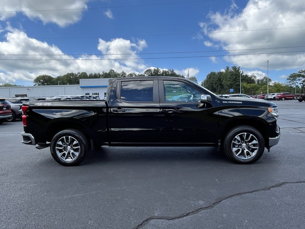 2023 Chevrolet Silverado 1500 LT photo 11