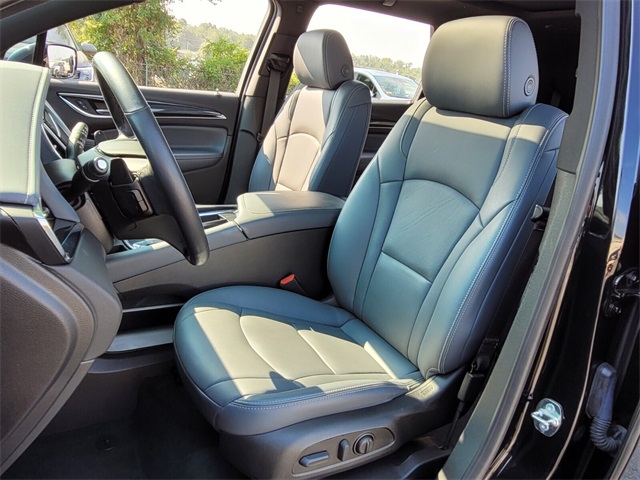 2023 Buick Enclave Essence photo 5