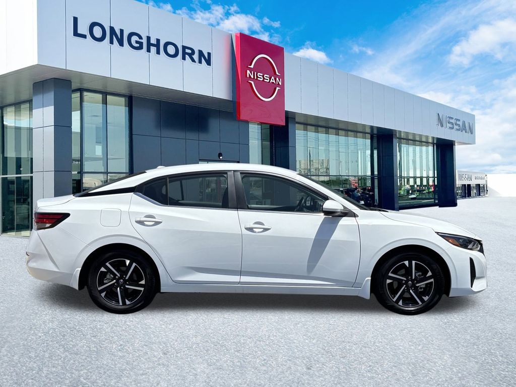 2025 Nissan Sentra SV photo 2