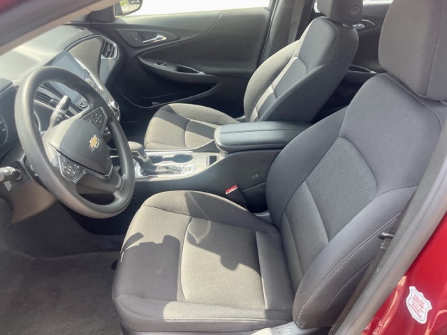 2024 Chevrolet Malibu 1LT photo 3