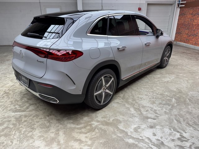 2023 Mercedes Benz EQE SUV 350 4MATIC photo 4