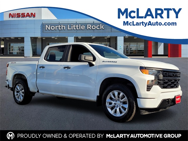 Used 2022 Chevrolet Silverado 1500 Custom with VIN 1GCPDBEK5NZ559104 for sale in Little Rock