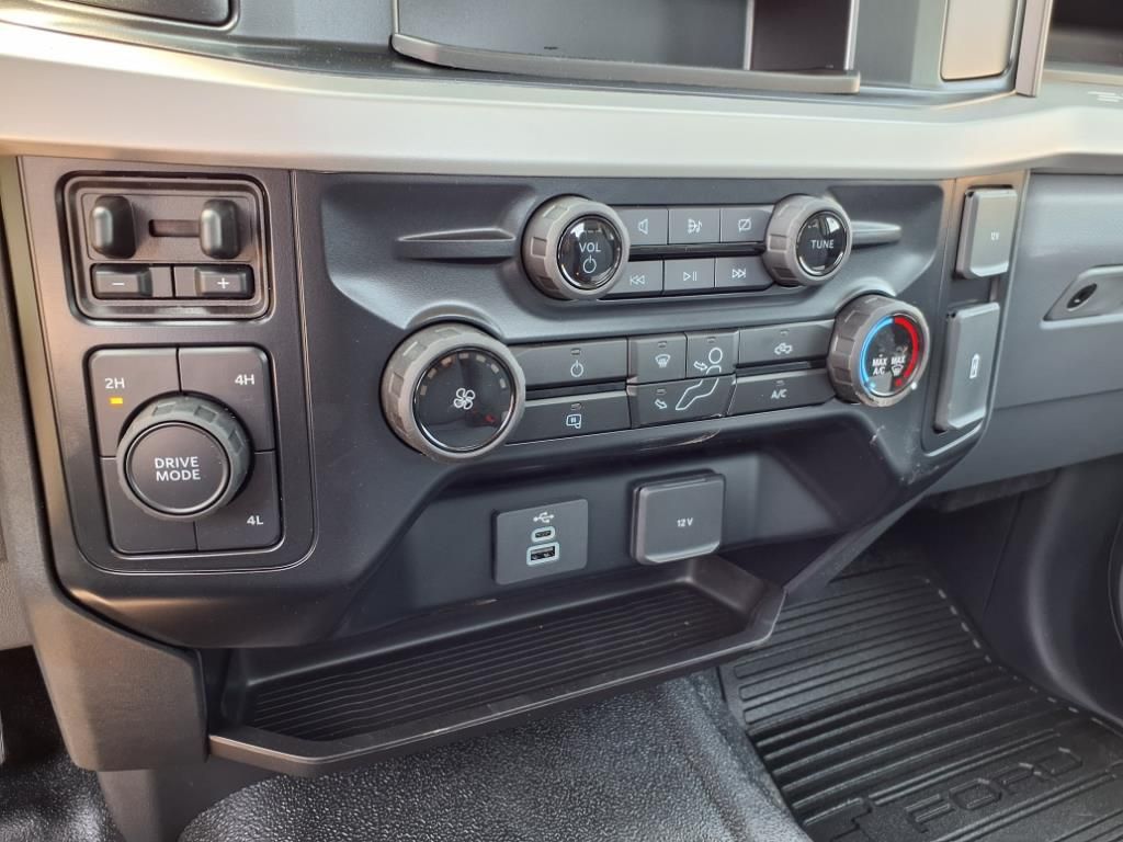 2024 Ford F-550 XL photo 18