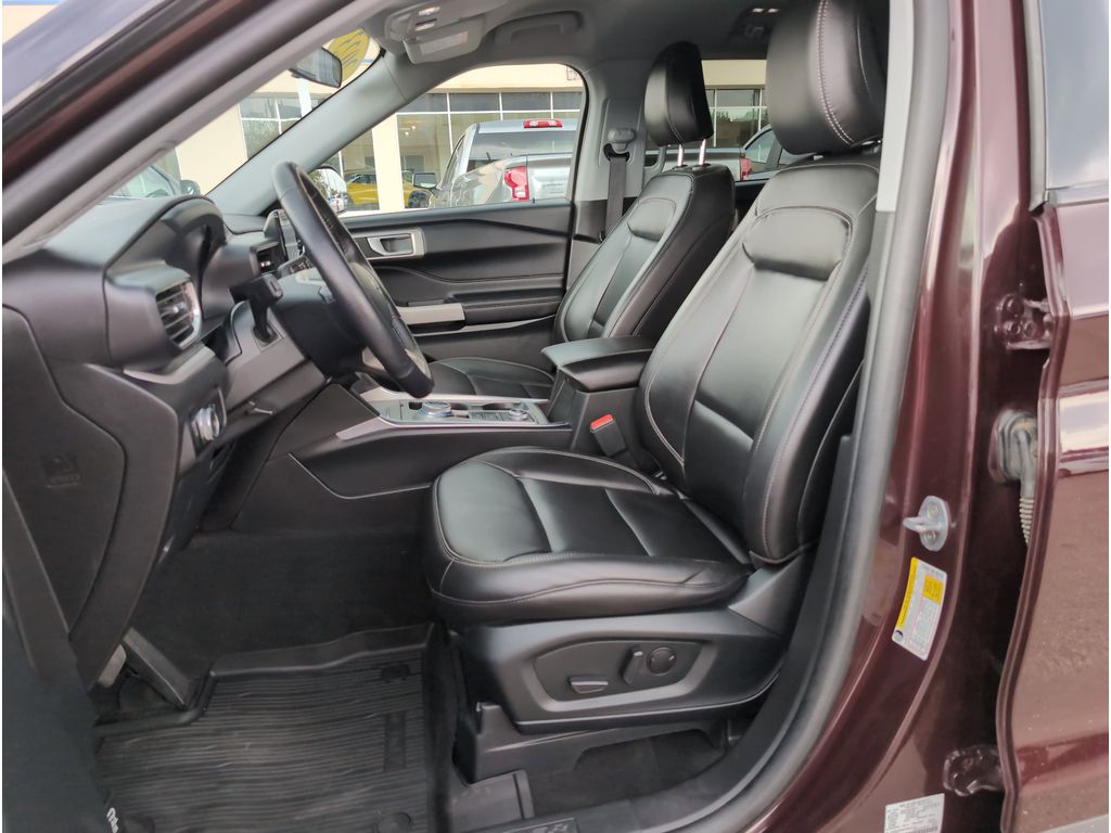 2023 Ford Explorer XLT photo 27