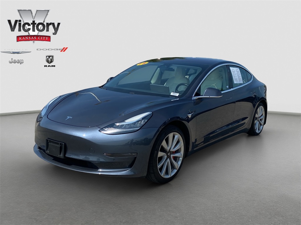 2018 Tesla Model 3 Long Range photo 3