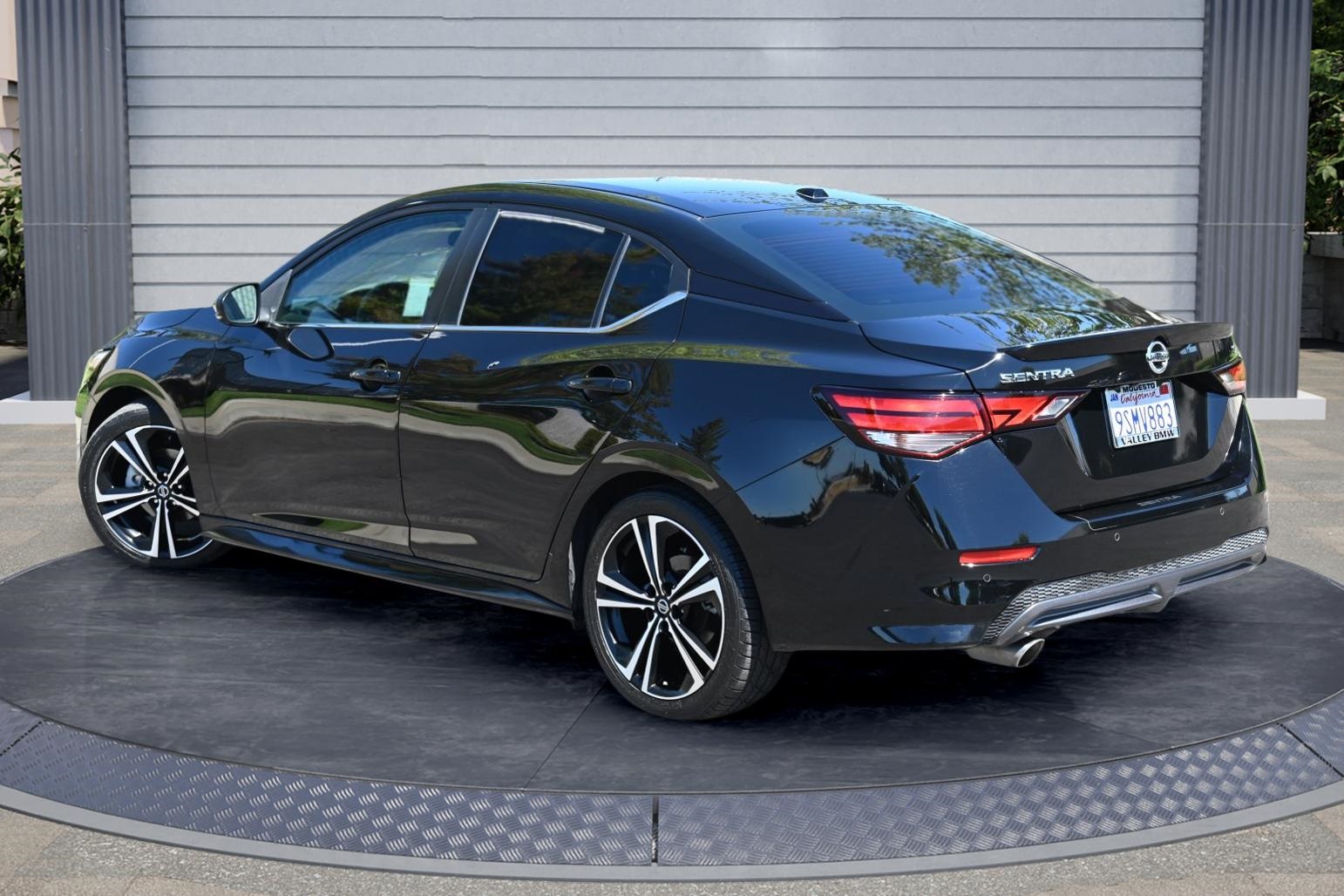 2020 Nissan Sentra SR photo 4