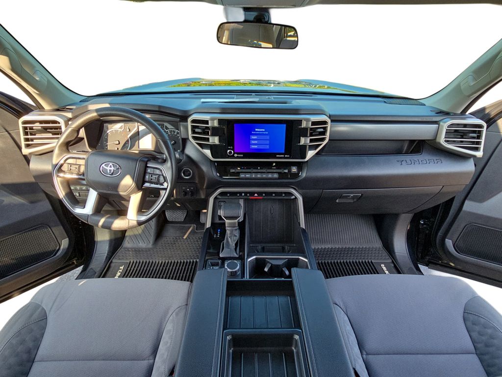 2023 Toyota Tundra SR5 photo 9