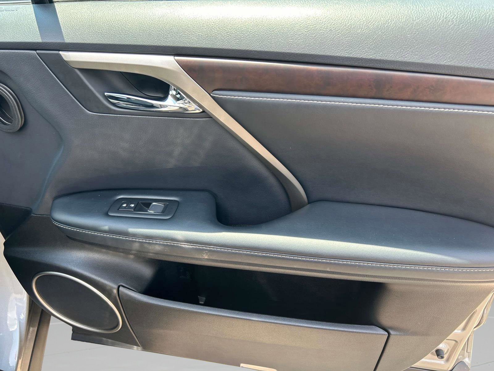 2022 Lexus RX 350 photo 39
