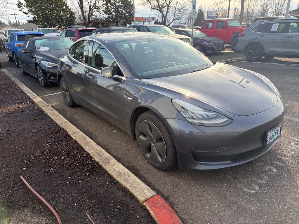 2019 Tesla Model 3 Long Range's photo