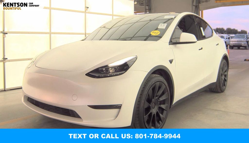 2024 Tesla Model Y Long Range's photo