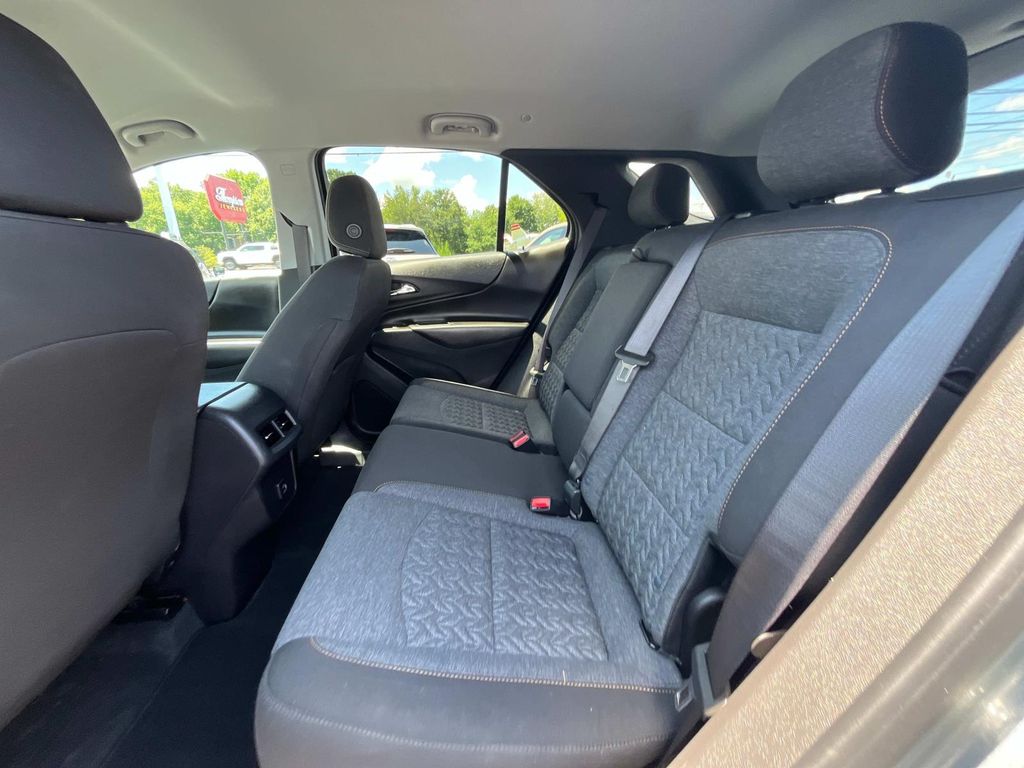 2023 Chevrolet Equinox LT photo 11